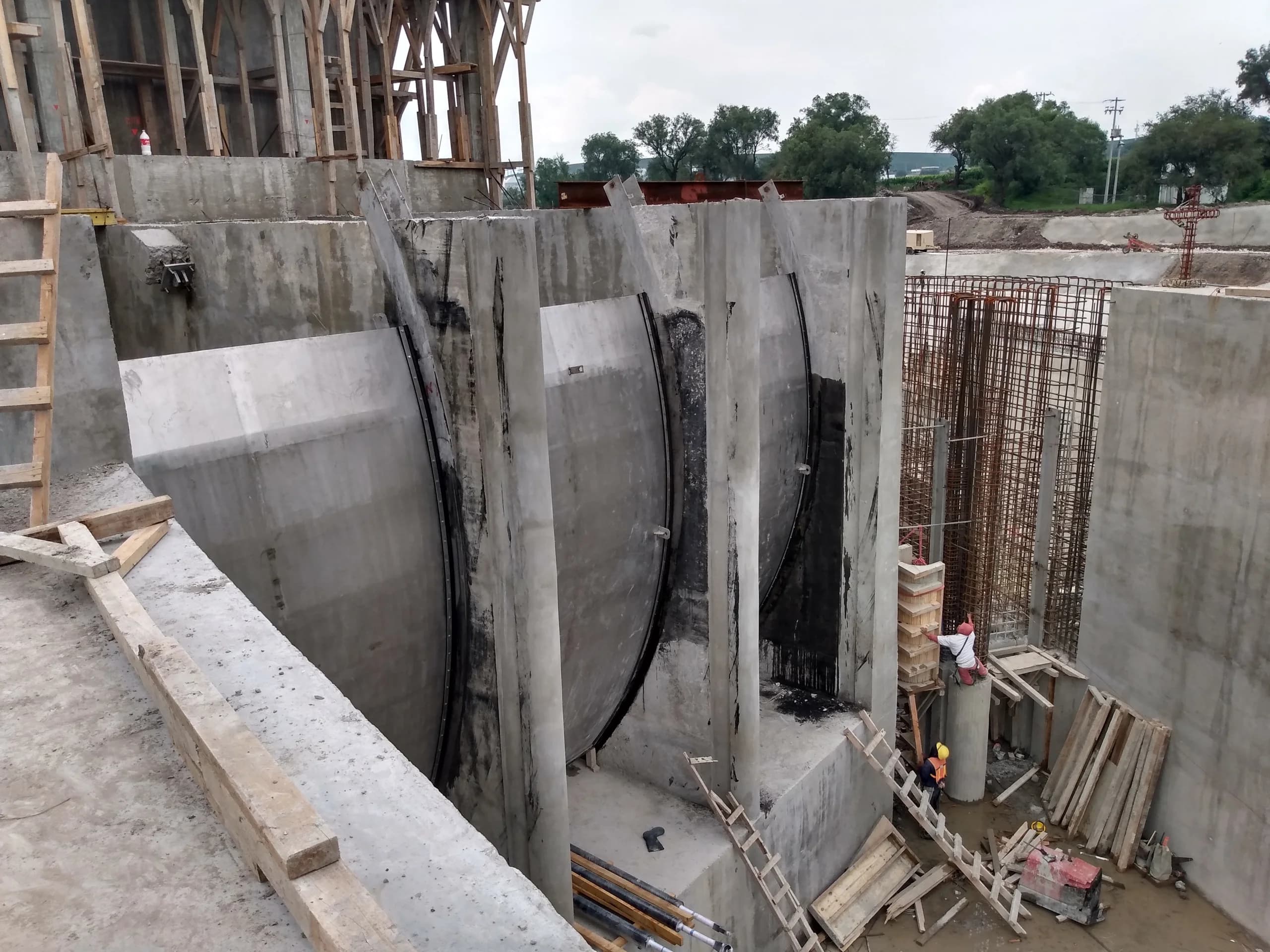 Manejo de caudales — Túnel Emisor Central y Oriente