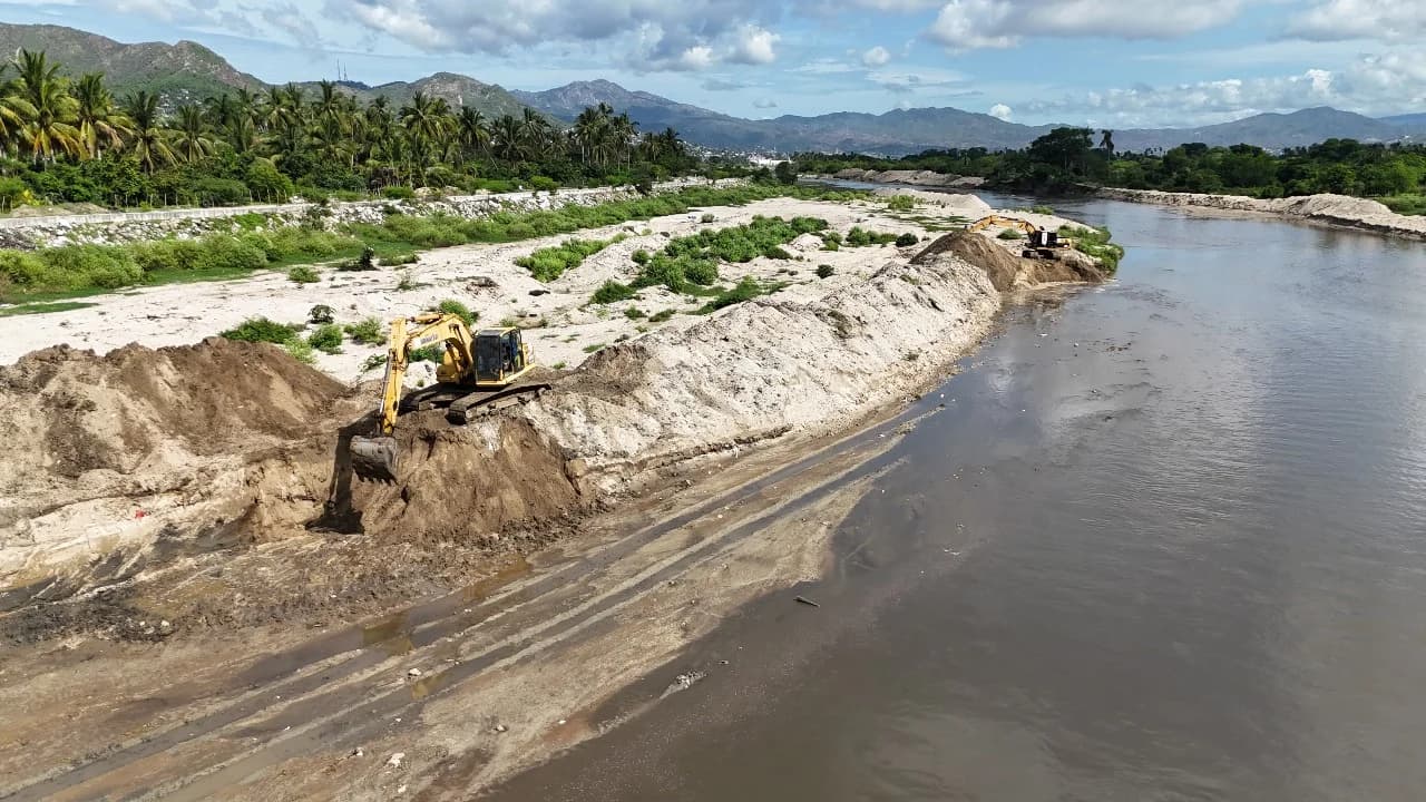 Limpieza y desazolve — Río La Sabana