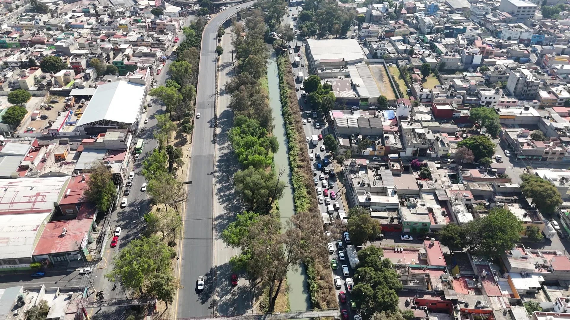 Desazolve y rehabilitación de bordos — Río Tlalnepantla
