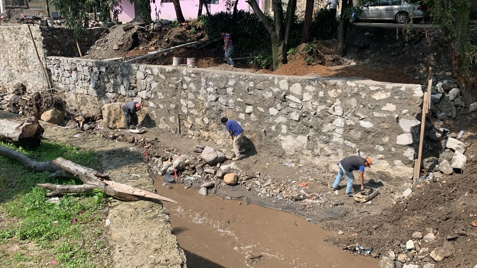 Saneamiento del Río Totolica
