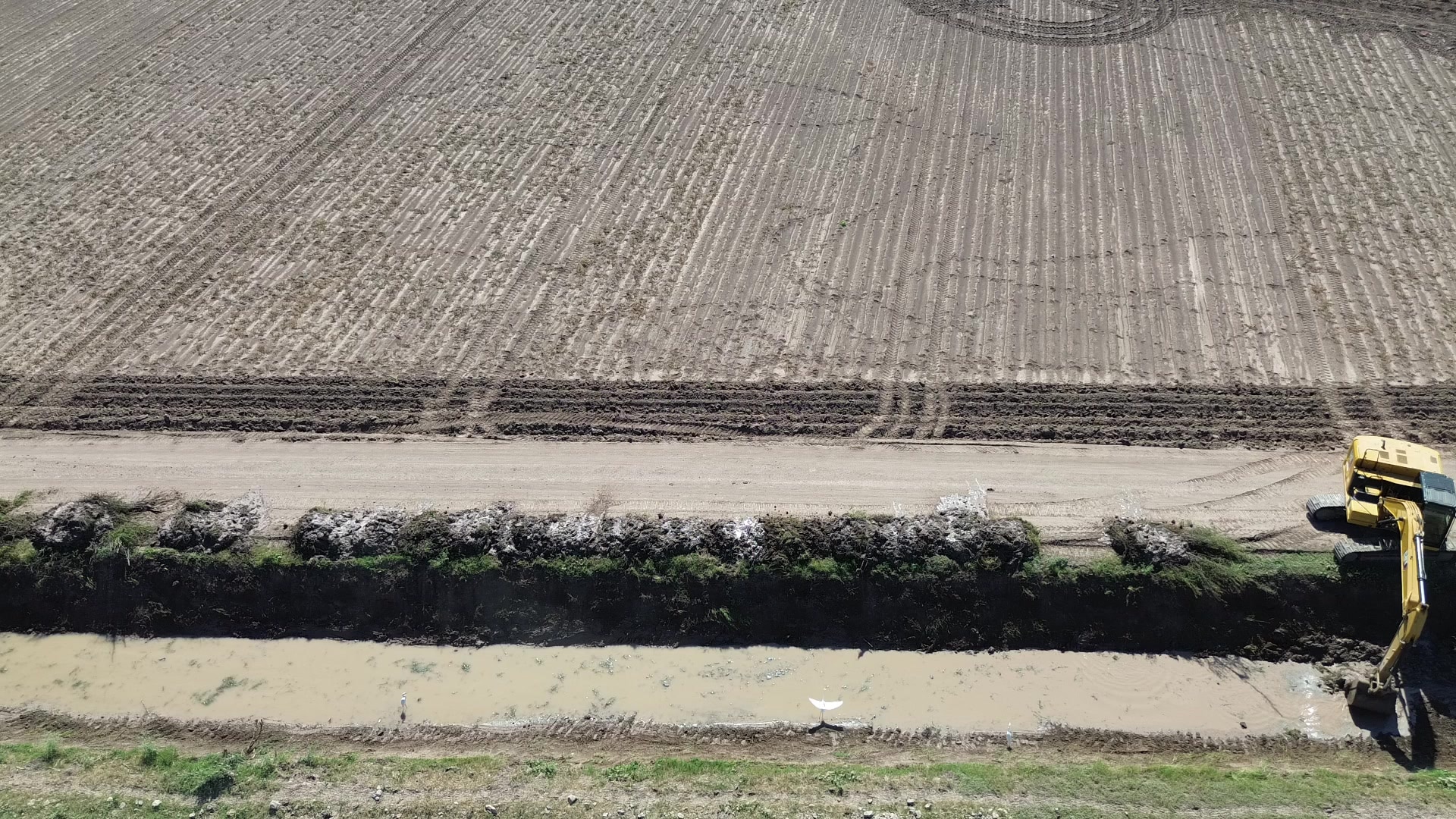 CAT 320GC en obra — foto 2