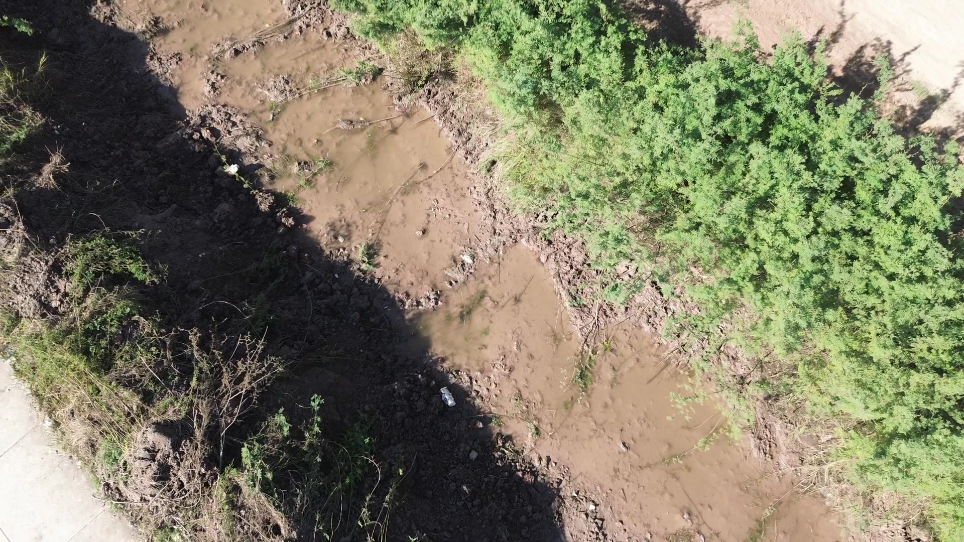 CAT 450F en obra — foto 2